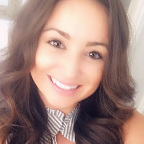 Meet your Posher, Aleea - Picture 1 of 1